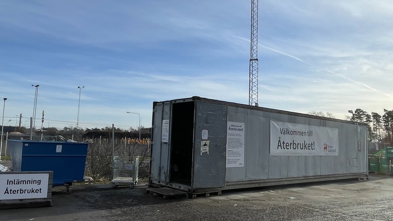 Stor grå container